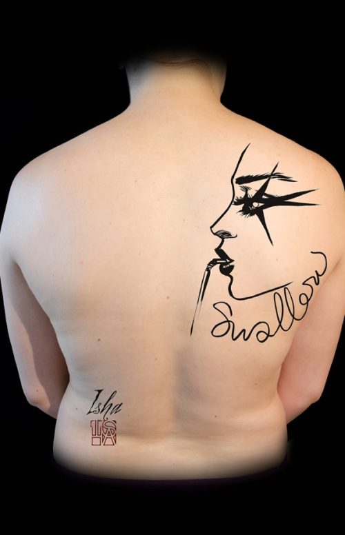 isha-daw-tattoo-omoplate-profil-black-tattoo